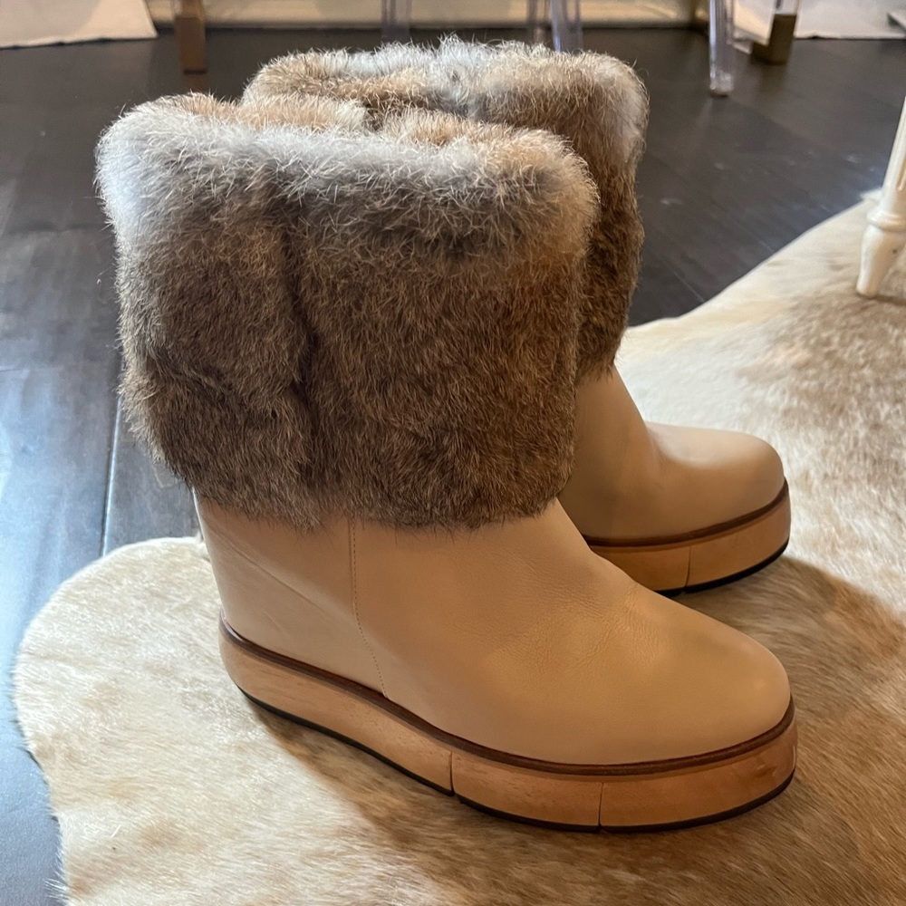 Paloma Barcelo Fur Wedged Booties size 41 neutral color